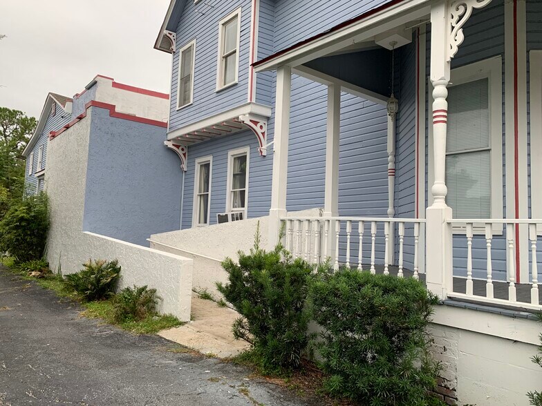 More Photos Of 725 E Silver Springs Blvd, Ocala Loft Creative Space For Sale