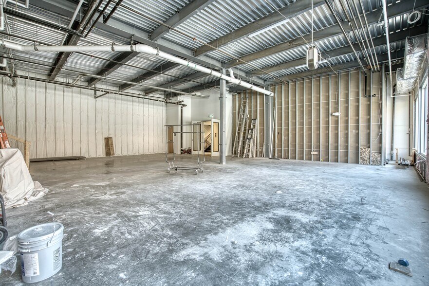 More Photos Of 1102 Pearl St, Boulder Storefront Retail Office For Lease