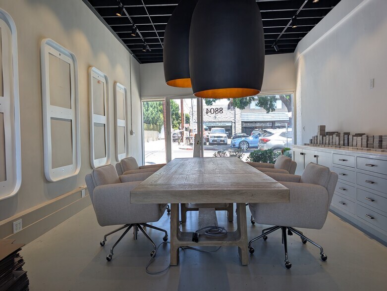 More Photos Of 8804 Charleville, Beverly Hills Storefront For Lease