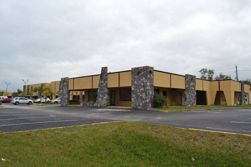More Photos Of 661 Beville Rd, Daytona Beach Unknown For Lease