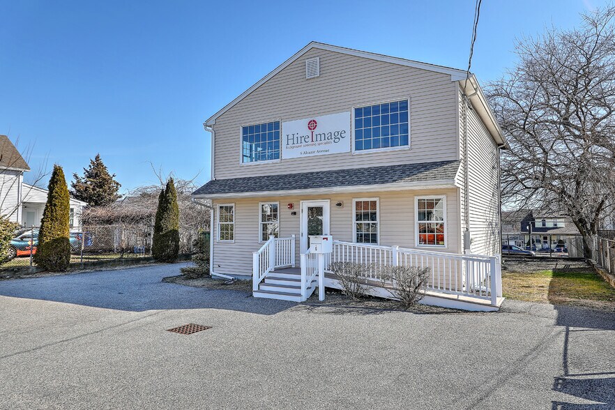 6 Alcazar Ave  