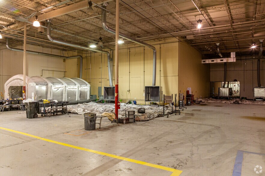 More Photos Of 12002 Southwest Fwy, Meadows Place Freestanding For Sale