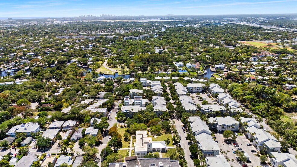 More Photos Of 301 SW 13th Ave, Fort Lauderdale Office For Sale