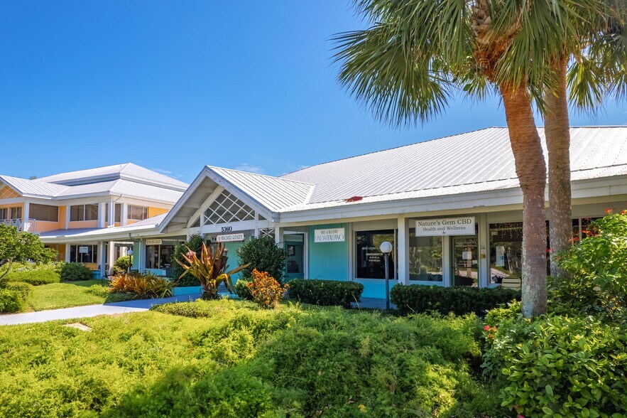 More Photos Of 5370 Gulf Of Mexico Dr, Longboat Key Freestanding For Sale