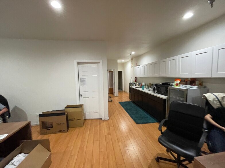 More Photos Of 444 Athol St, San Bernardino Warehouse For Sale