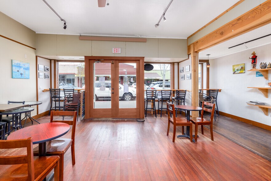 More Photos Of 128 W 1st St, Port Angeles General Retail For Sale