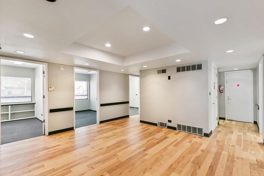 More Photos Of 7000 W 14th Ave, Lakewood Office For Lease