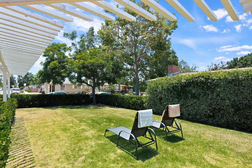 More Photos Of 1139 W Sycamore Ave, Orange Multifamily For Sale