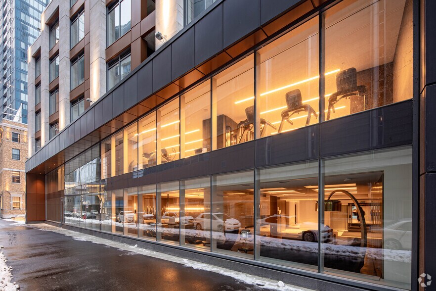 More Photos Of 1268 Rue Saint-Antoine O, Montréal Apartments For Sale