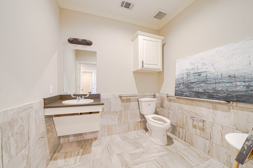 More Photos Of 8751 Collin McKinney Pky, McKinney Coworking Space