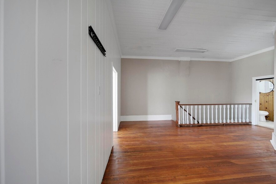 More Photos Of 101 Gadsden St, Chester Storefront Retail Office For Sale