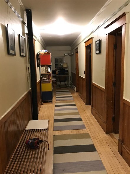 More Photos Of 42 Central St, Newport Flex For Lease