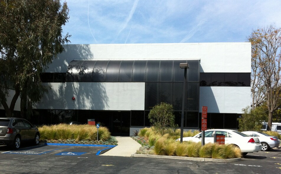 More Photos Of 6001 Bristol Pky, Culver City Office For Lease