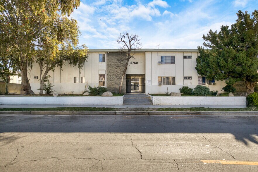 Primary Photo Of 8750 Owensmouth Ave, Canoga Park Apartments For Sale