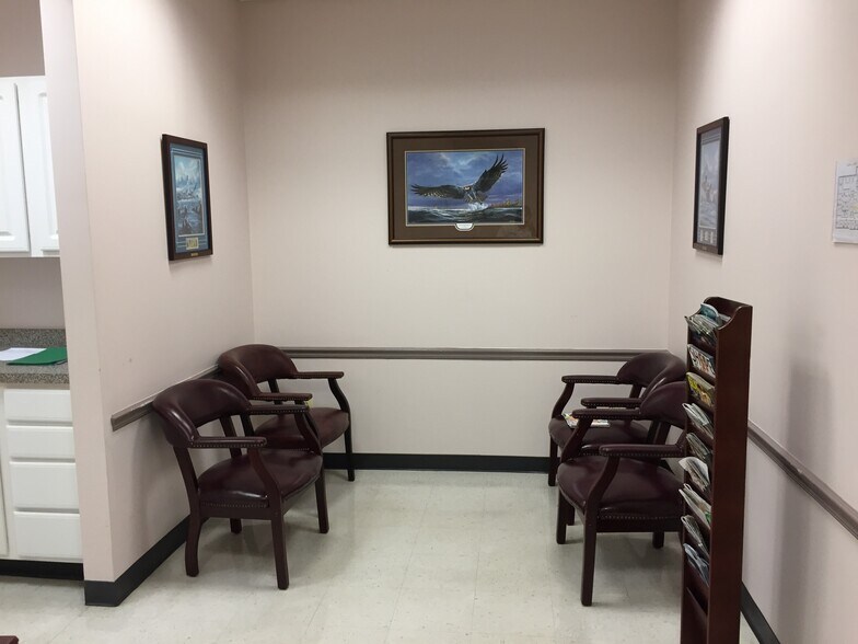 More Photos Of 4225 Altamont Pl, White Plains Medical For Sale