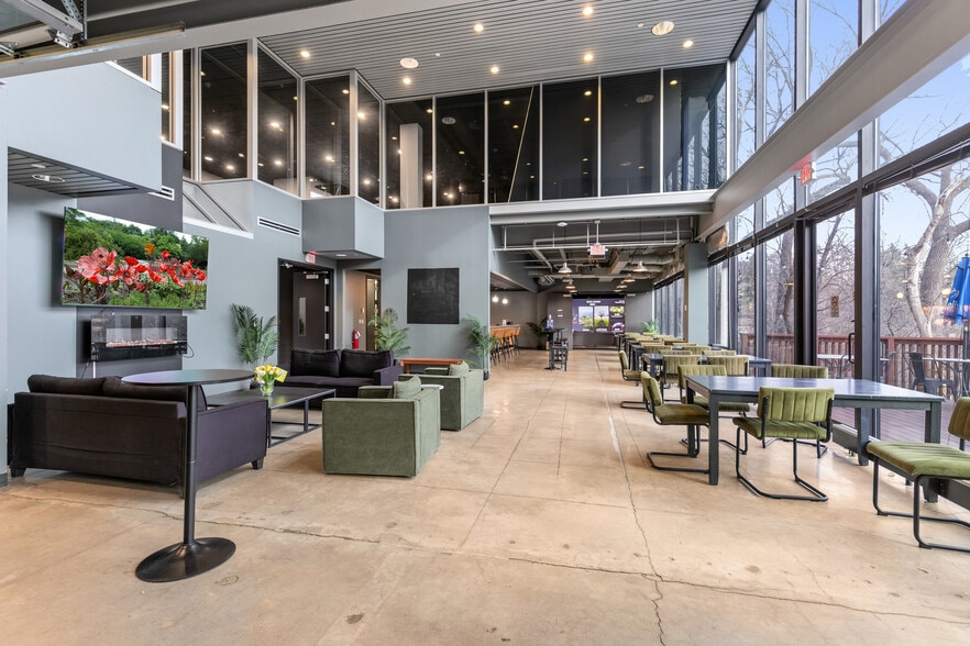 More Photos Of 7807 Creekridge Cir, Bloomington Office For Sale