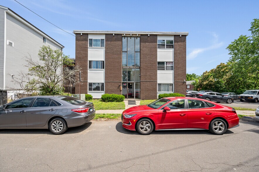 More Photos Of 25 St Stephen St, Bridgeport, Ct, Bridgeport Apartments For Sale