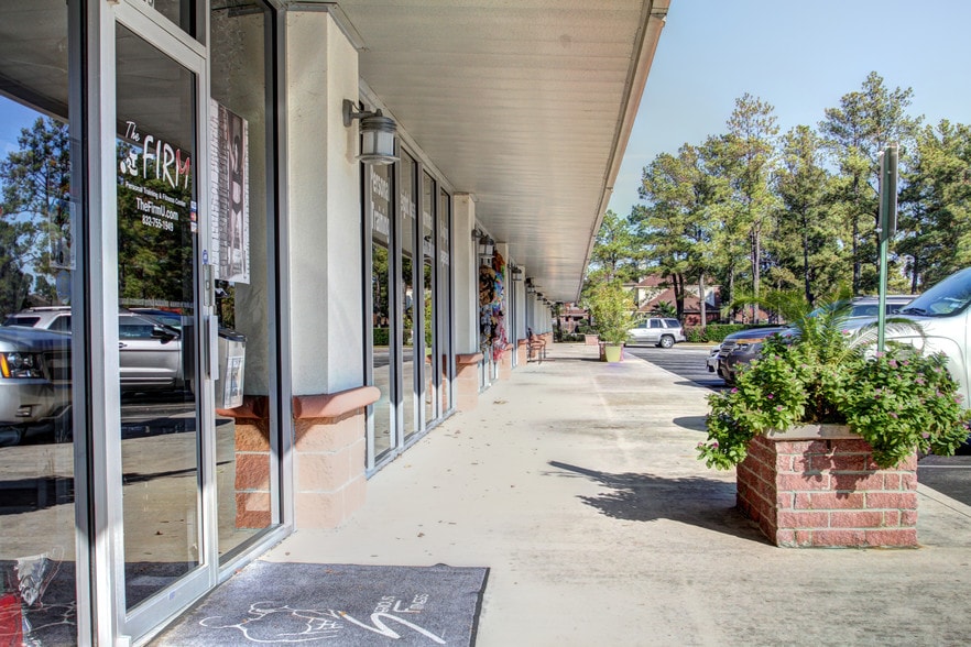 More Photos Of 16143 N Eldridge Pky, Tomball General Retail For Sale