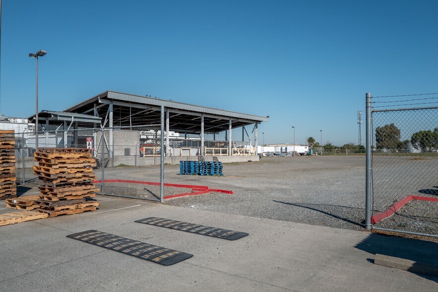 More Photos Of 8425 Carbide Ct, Sacramento Food Processing For Lease