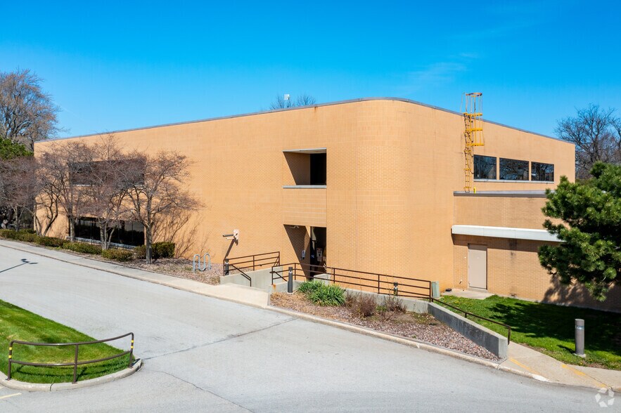 More Photos Of 750 A B Data Dr, Glendale Office For Lease