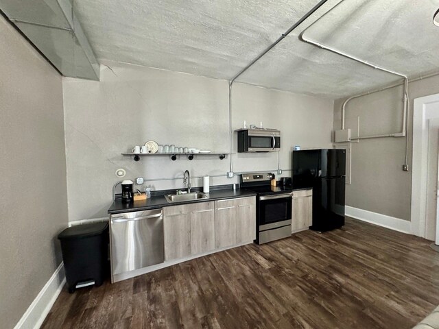 More Photos Of 902 N Main St, Princeton General Retail For Sale