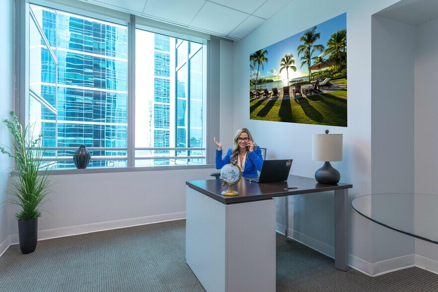 More Photos Of 1395 Brickell Ave, Miami Coworking Space