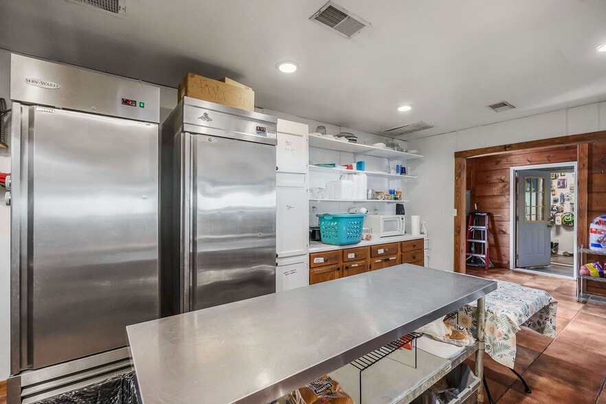 More Photos Of 1967 Rock Island Rd, Rock Island Marina For Sale