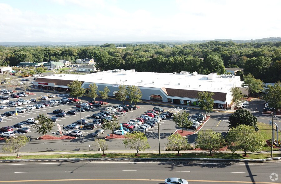 Primary Photo Of 195 West St, Cromwell Unknown For Lease