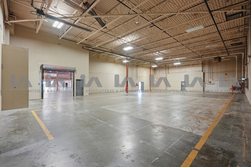 More Photos Of 18788 96th Ave, Surrey Warehouse For Lease