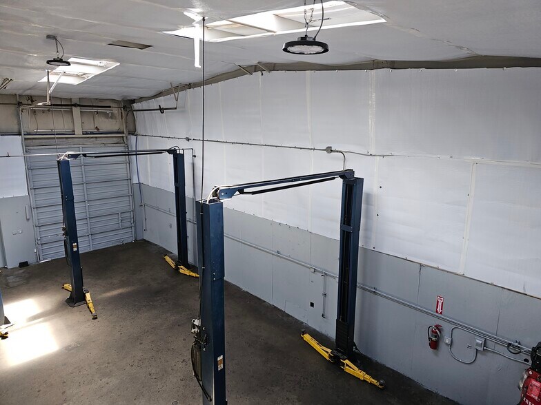 More Photos Of 3426 S Military Trl, Lake Worth Auto Repair For Sale