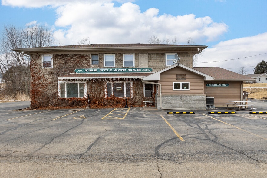 More Photos Of 3410 County Road HHH, Cuba City Bar For Sale