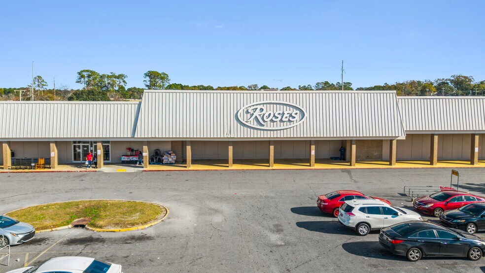 More Photos Of 4th St @ 4th St. & 5th Ave., Moultrie Unknown For Lease