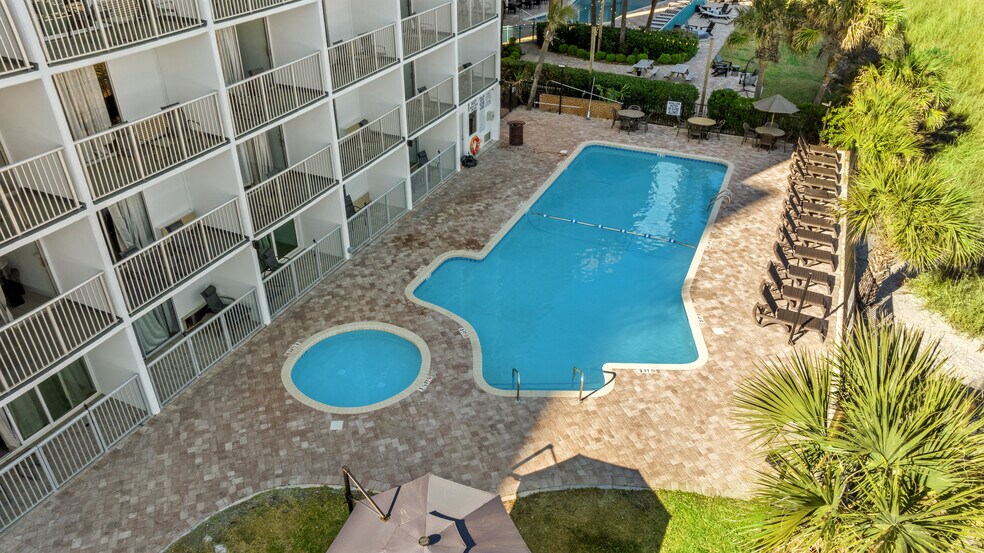 More Photos Of 2209 S Ocean Blvd, Myrtle Beach Hotel For Sale
