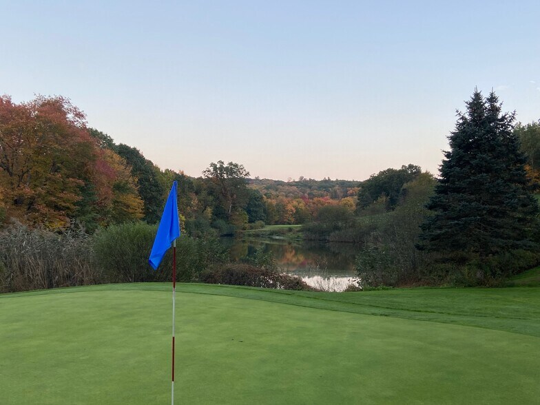 More Photos Of 9 Rose Hill Rd, Portland Golf Course Driving Range For Sale