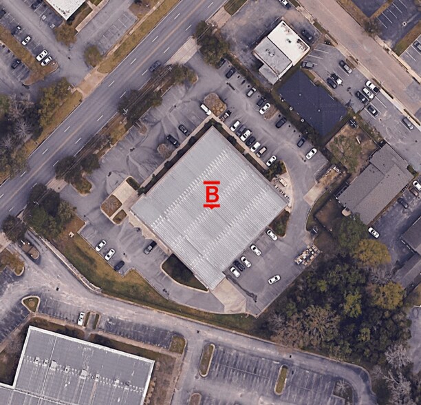 More Photos Of 1045 Downtowner Blvd, Mobile Warehouse For Sale