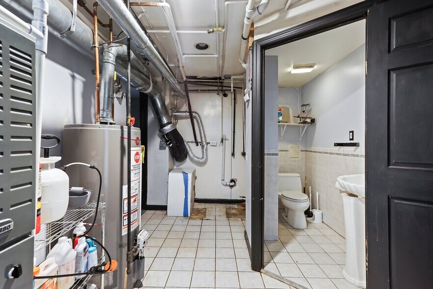 More Photos Of 1162 Raritan Rd, Clark General Retail For Sale