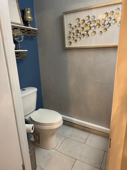 More Photos Of 555 W Granada Blvd, Ormond Beach Medical For Sale