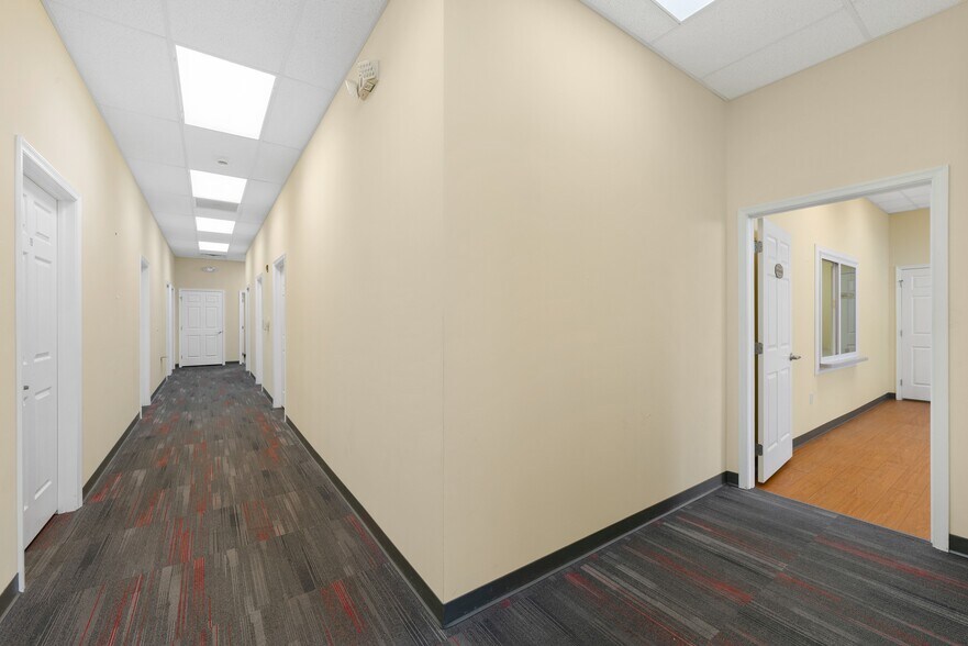 More Photos Of 160 Bethlehem Pike, Colmar Freestanding For Lease