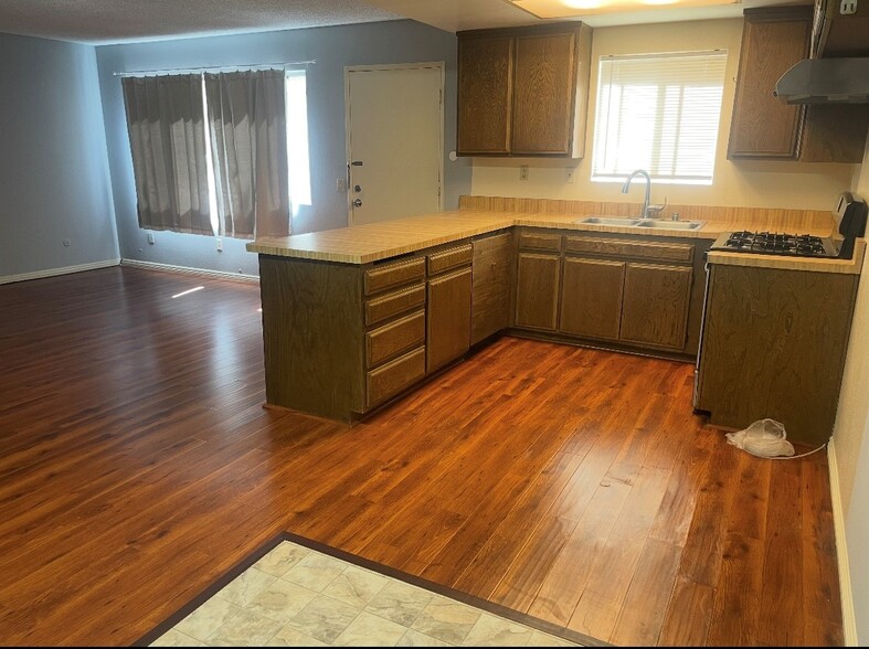 More Photos Of 2212 Larch St, Alhambra Apartments For Sale