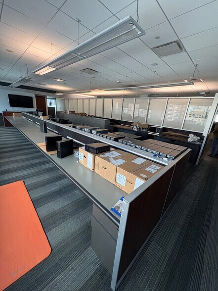 More Photos Of 111 Town Square Pl, Jersey City Office For Sale