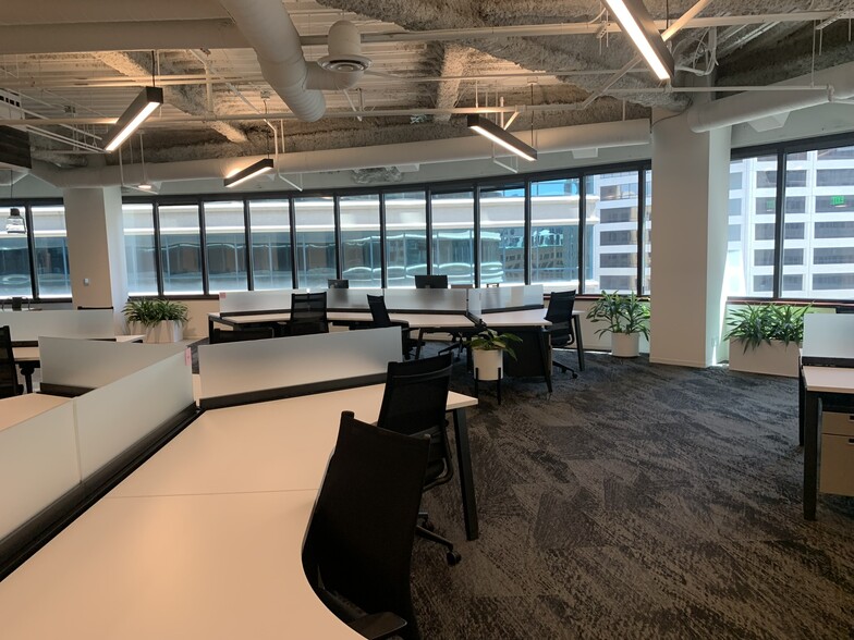 More Photos Of 100 S 5th St, Minneapolis Office For Lease