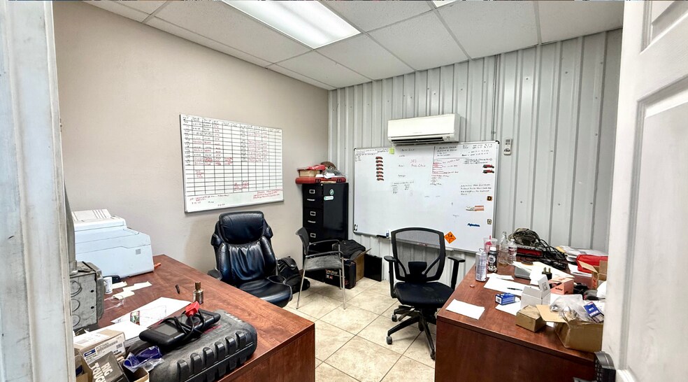 More Photos Of 11000 W County Road 72, Midland Distribution For Lease