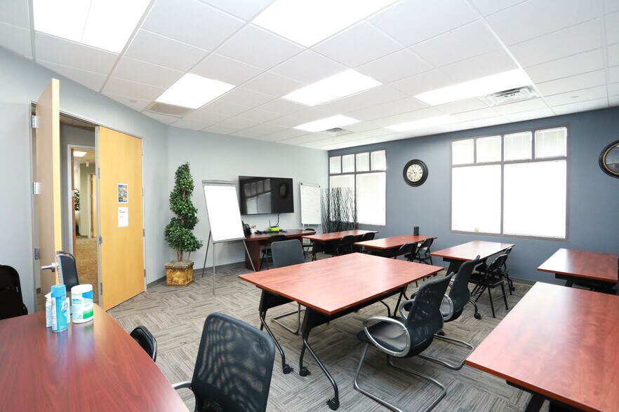 More Photos Of 2875 St Rose Pky, Henderson Medical For Lease