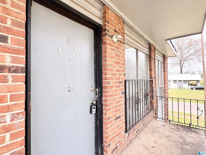 More Photos Of 137 59th St N, Birmingham Apartments For Sale