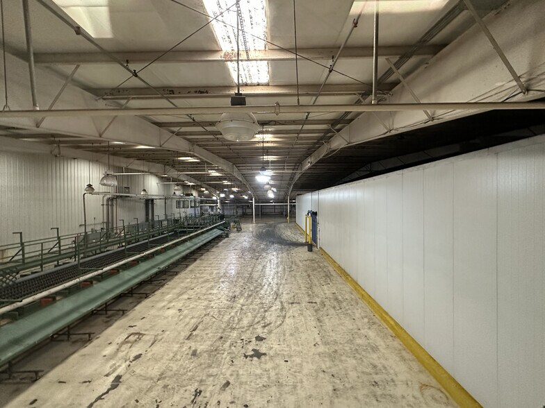 More Photos Of 625 66th Ave SW, Vero Beach Manufacturing For Sale