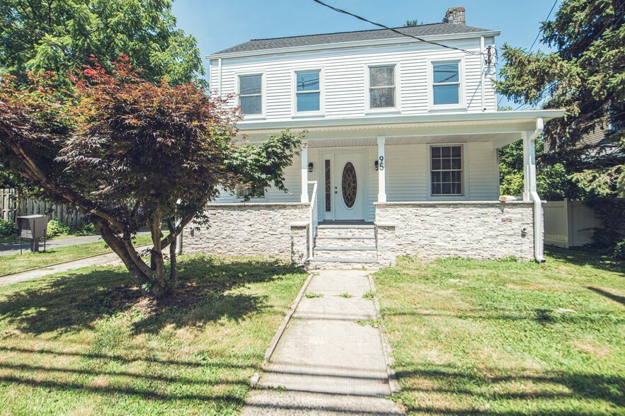 Primary Photo Of 95 Mercer St, Hamilton Apartments For Sale