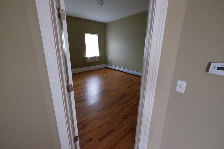 More Photos Of 179 Main St, Beacon Storefront Retail Residential For Sale