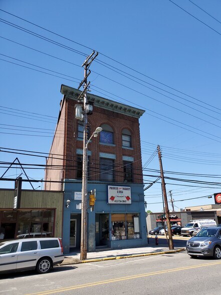 More Photos Of 471 Lincoln Ave, Bellevue Storefront Retail Residential For Sale
