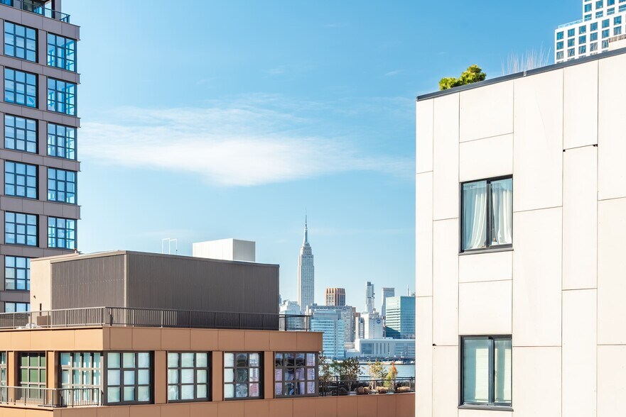 More Photos Of 58 Huron St, Brooklyn Multifamily For Sale