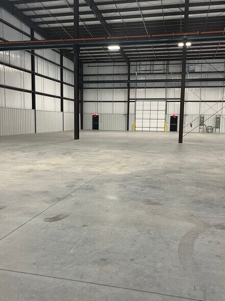 More Photos Of 1816 N 109th East Ave, Tulsa Distribution For Lease